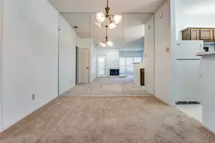 2101 Count Fleet Dr, Arlington, TX 76011 - Photo 2