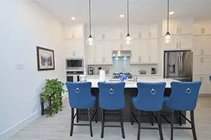 2421 Longspur Dr, Fort Worth, TX 76008 - Photo 4