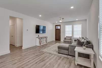 10820 Eva Mae Boulevard, Grand Prairie, TX 76065 - Photo 6