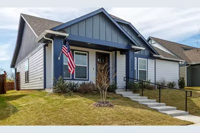10820 Eva Mae Boulevard, Grand Prairie, TX 76065 - Photo 2