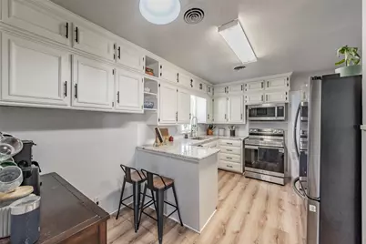 1734 E California St, Gainesville, TX 76240 - Photo 22