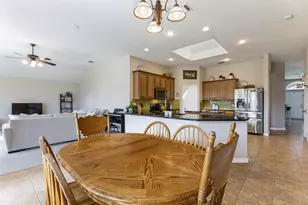 720 Date Ct, Burleson, TX 76028 - Photo 18