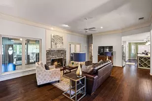 3921 Buena Vista Cir, Granbury, TX 76049 - Photo 4