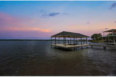 3921 Buena Vista Circle, Granbury, TX 76049 - Photo 2