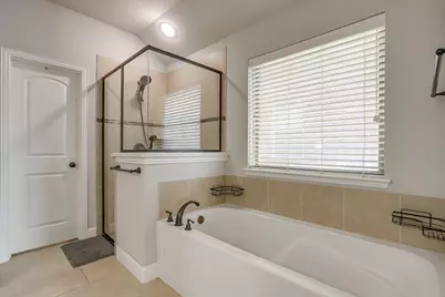 2747 Elmwood Drive, Burleson, TX 76028 - Photo 24