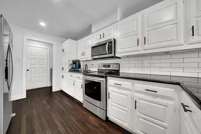 9612 Park Highlands Drive, Dallas, TX 75238 - Photo 10