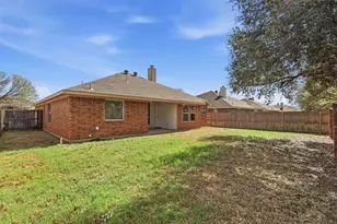 747 Tanglewood Dr, Burleson, TX 76028 - Photo 24