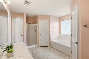 747 Tanglewood Dr, Burleson, TX 76028 - Photo 16