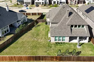 1724 Sir Dustin Ln, Carrollton, TX 75010 - Photo 38