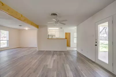 6013 Worrell Drive, Fort Worth, TX 76133 - Photo 14