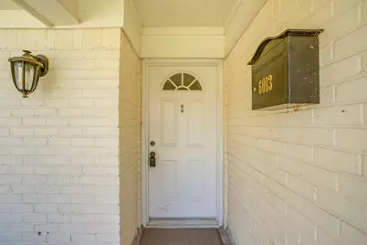 6013 Worrell Drive, Fort Worth, TX 76133 - Photo 4