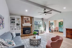 2310 Oakwood Ln, Arlington, TX 76012 - Photo 4