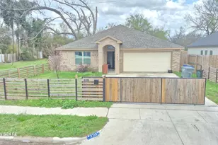 3318 Rutledge St, Dallas, TX 75215 - Photo 1