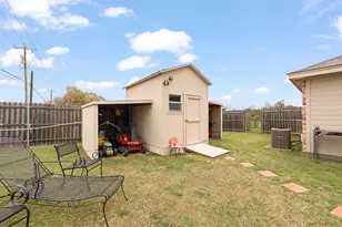 1595 Spring Branch Dr, Cleburne, TX 76033 - Photo 22