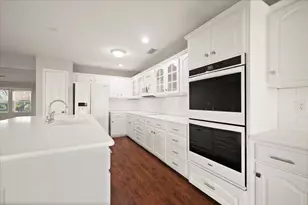 1004 Ridgetop Dr, Justin, TX 76247 - Photo 14