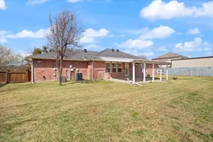 1004 Ridgetop Dr, Justin, TX 76247 - Photo 38