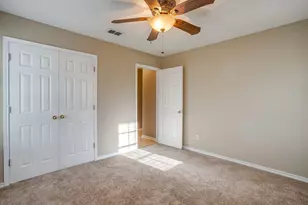 6102 Hedgeapple Ct, Arlington, TX 76001 - Photo 32