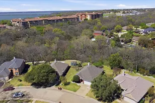 160 Pelican Cove Dr, Rockwall, TX 75087 - Photo 1
