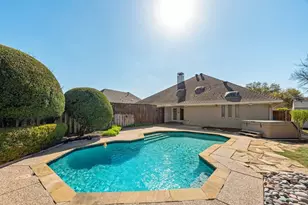 2405 Powderhorn Dr, Plano, TX 75025 - Photo 2