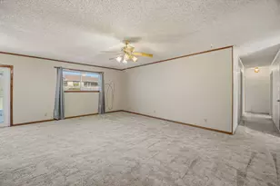 915 N Charlotte Ave, Stephenville, TX 76401 - Photo 14