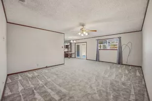 915 N Charlotte Ave, Stephenville, TX 76401 - Photo 12