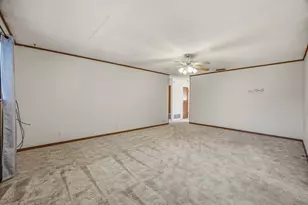 915 N Charlotte Ave, Stephenville, TX 76401 - Photo 16