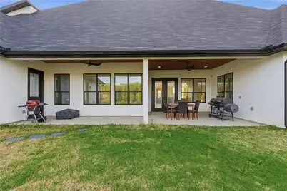 1107 Lily Court, Grand Prairie, TX 75104 - Photo 38