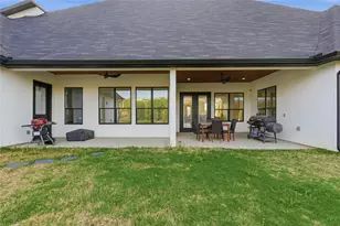 1107 Lily Ct, Grand Prairie, TX 75104 - Photo 38