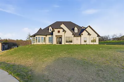 1107 Lily Court, Grand Prairie, TX 75104 - Photo 1