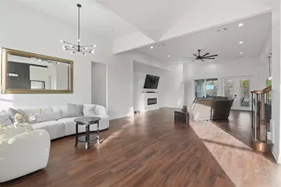 1107 Lily Court, Grand Prairie, TX 75104 - Photo 4