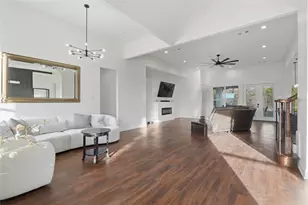 1107 Lily Ct, Grand Prairie, TX 75104 - Photo 4