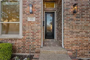 416 King Galloway Dr, Lewisville, TX 75056 - Photo 2
