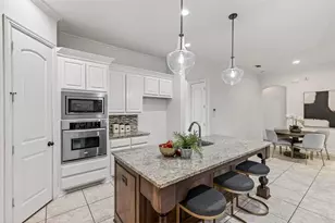 416 King Galloway Dr, Lewisville, TX 75056 - Photo 8