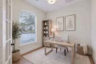 416 King Galloway Dr, Lewisville, TX 75056 - Photo 4