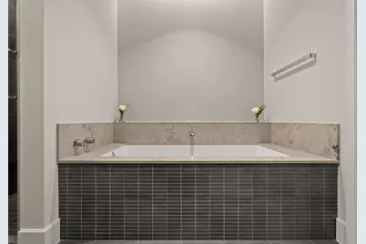 2408 Victory Park Lane #1131, Dallas, TX 75219 - Photo 12