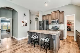 413 Oakcrest Dr, Justin, TX 76247 - Photo 14