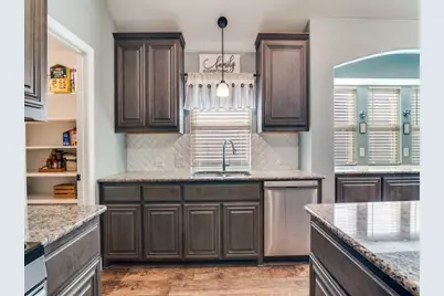 413 Oakcrest Drive, Justin, TX 76247 - Photo 14