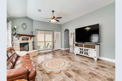 413 Oakcrest Drive, Justin, TX 76247 - Photo 8