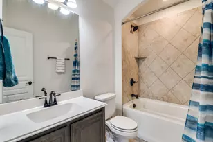 413 Oakcrest Dr, Justin, TX 76247 - Photo 28