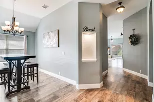 413 Oakcrest Dr, Justin, TX 76247 - Photo 4