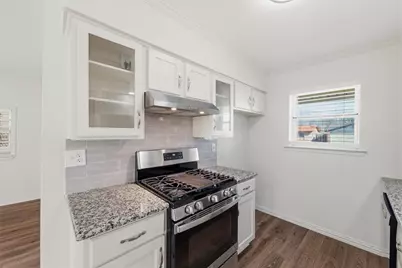 429 Blueberry Lane, Grand Prairie, TX 75052 - Photo 14