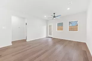 508 Towerglen Dr, McKinney, TX 75071 - Photo 12