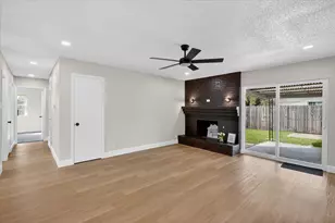 6425 Summit Ridge Dr, Watauga, TX 76148 - Photo 10