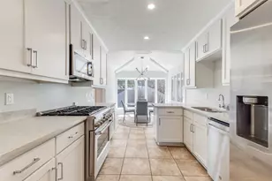 4230 Royal Ridge Dr, Dallas, TX 75229 - Photo 8