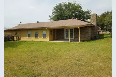 100 Lochness Lane, Benbrook, TX 76126 - Photo 38