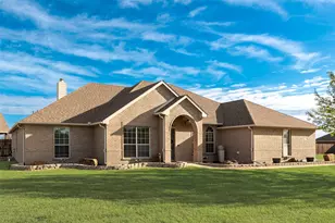 103 Springfield Ln, Red Oak, TX 75165 - Photo 2