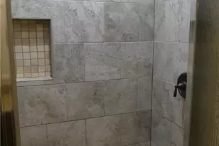 1122 Oneal St, Greenville, TX 75401 - Photo 14