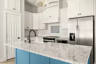 409 Cleveland Rd, Granbury, TX 76049 - Photo 4