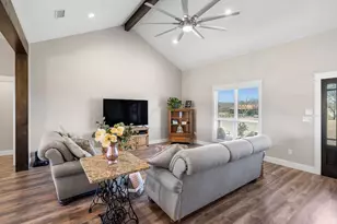 1416 Co Rd 2329, Como, TX 75431 - Photo 4