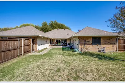 1538 Glenhill Lane, Lewisville, TX 75077 - Photo 6